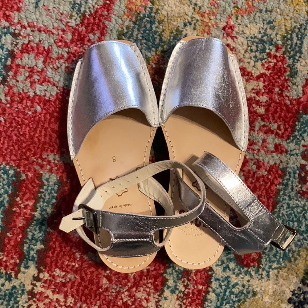 Avarcas Pons - metallic silver wedge